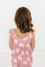 Load image into Gallery viewer, JUNIE SHORT JUMPER - SMILIE