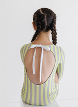 Load image into Gallery viewer, KIKIE RASHGUARD - KEY LIME